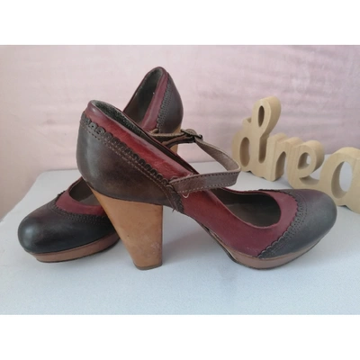 Pre-owned Moma Leather Heels In Burgundy