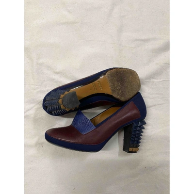 Pre-owned Fendi Leather Heels In Burgundy