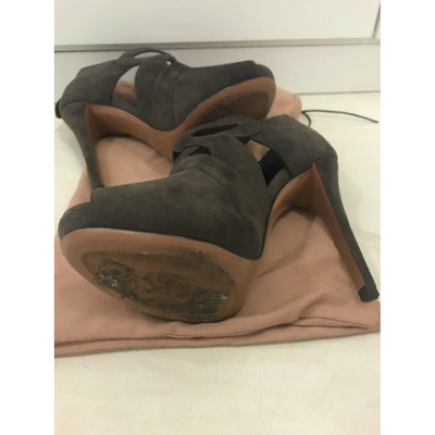 Pre-owned Alaïa Sandals In Brown