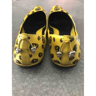 Pre-owned Alexander Mcqueen Patent Leather Ballet Flats In Yellow