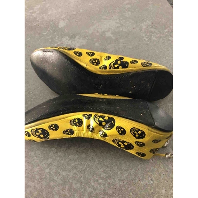 Pre-owned Alexander Mcqueen Patent Leather Ballet Flats In Yellow