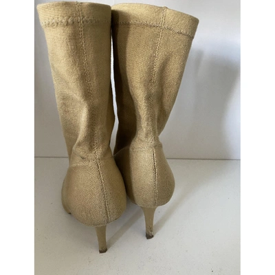 YEEZY Pre-owned Cloth Boots In Camel