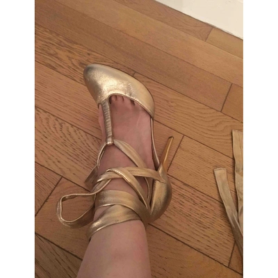 Pre-owned Blumarine Gold Leather Heels