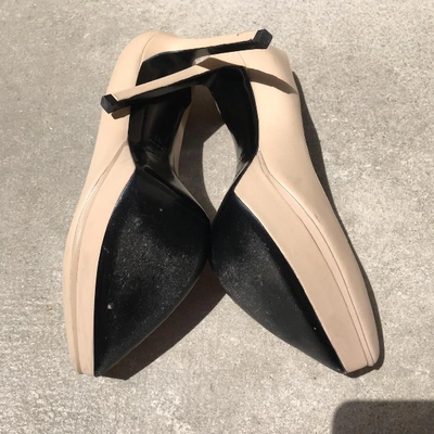 Pre-owned Saint Laurent Janis Leather Heels In Beige