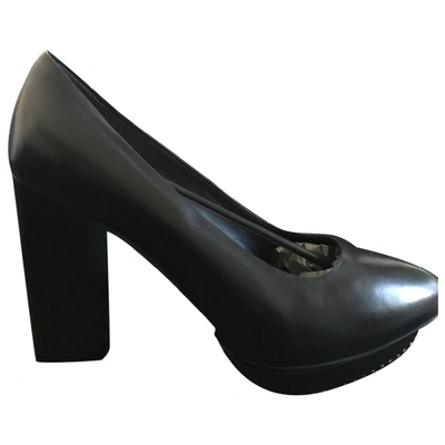 Pre-owned Albertine Leather Heels In Black