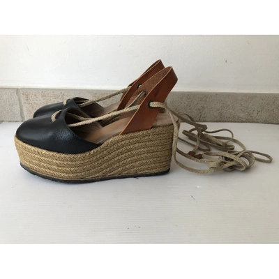 Pre-owned Chloé Leather Espadrilles In Black