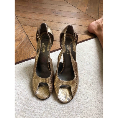 Pre-owned Versace Gold Python Sandals