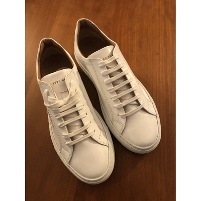 Pre-owned Hugo Boss Leather Trainers In White