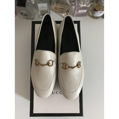 Pre-owned Gucci Brixton White Leather Flats