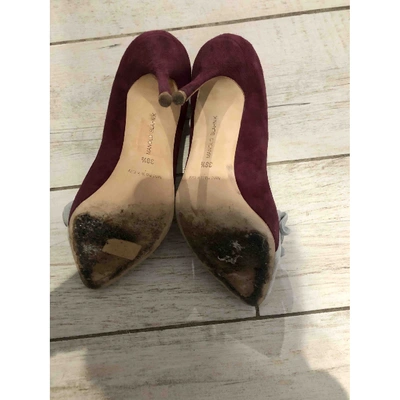 Pre-owned Manolo Blahnik Heels In Burgundy