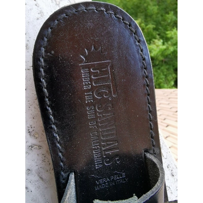 Pre-owned Htc Black Leather Sandals