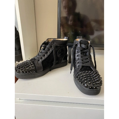 Pre-owned Christian Louboutin Lou Spikes Velvet Trainers In Black