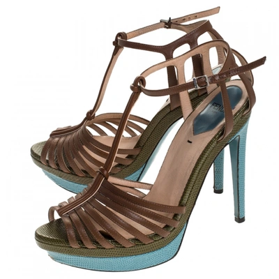 Pre-owned Fendi Brown Leather Sandals