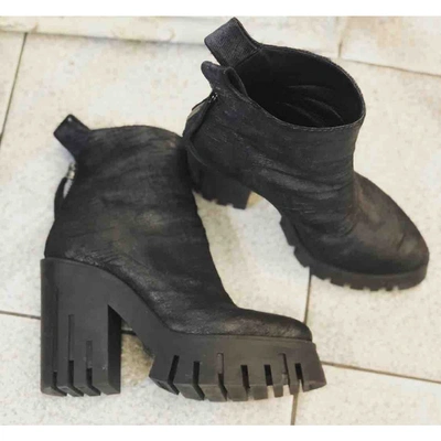 Pre-owned Cinzia Araia Black Cloth Ankle Boots