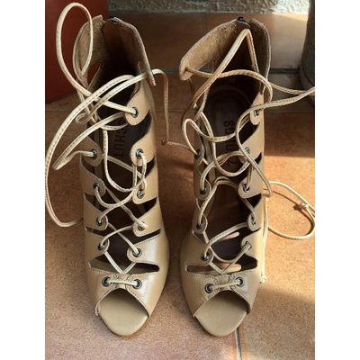 Pre-owned Schutz Leather Sandals In Camel