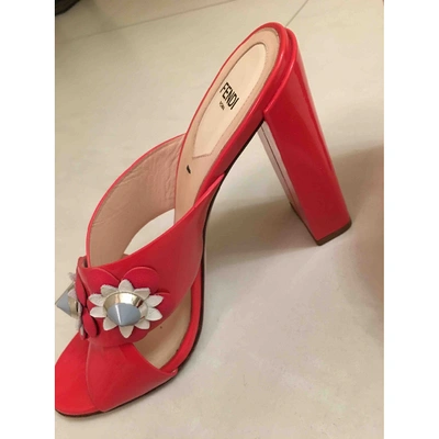 Pre-owned Fendi Leather Mules In Red