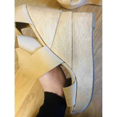 Pre-owned Diane Von Furstenberg Beige Leather Sandals