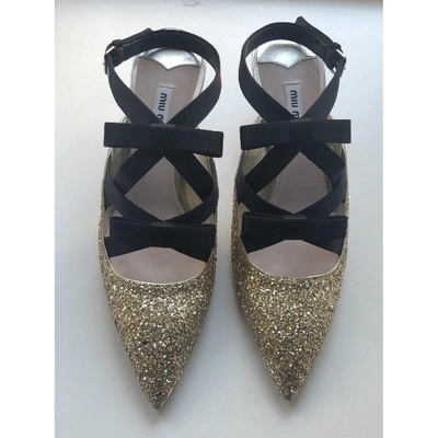 Pre-owned Miu Miu Glitter Heels In Gold