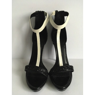 Pre-owned Karl Patent Leather Sandals In Black