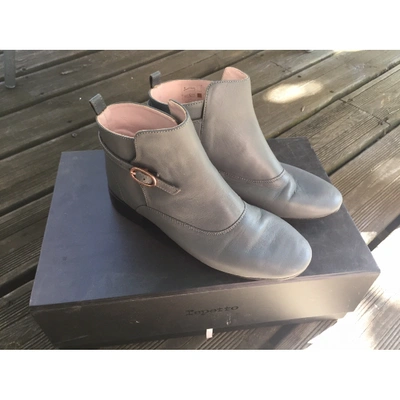 Pre-owned Repetto Leather Buckled Boots In Grey