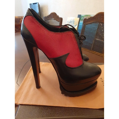 Pre-owned Alaïa Red Leather Ankle Boots