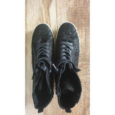 Pre-owned Schumacher Leather Trainers In Black