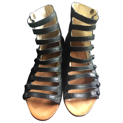 Pre-owned Tatoosh Black Leather Sandals