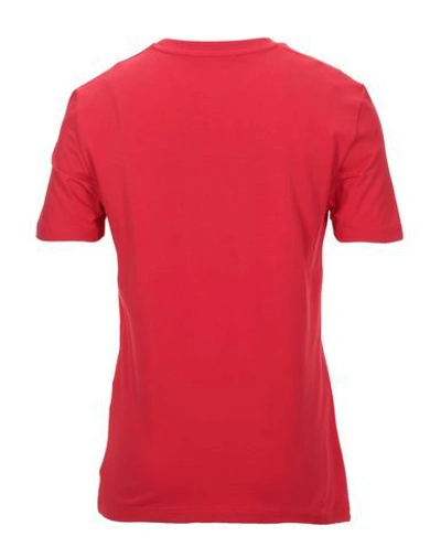 Shop Love Moschino T-shirt In Red