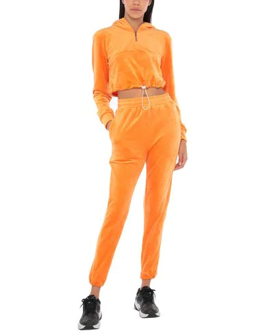 danielle guizio sweatsuit