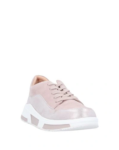 Fitflop Freya Sneaker In Beige