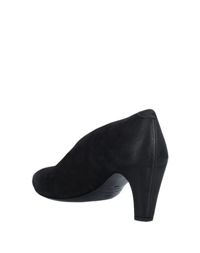 Shop Del Carlo Pump In Black