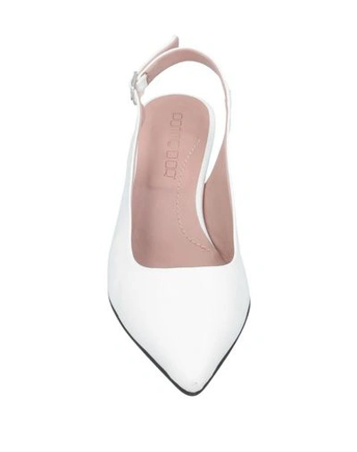 Shop Pomme D'or Pump In White