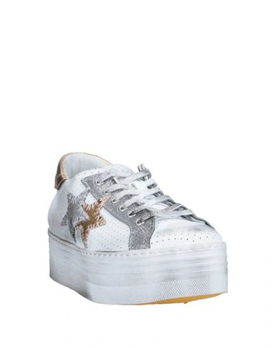 2star Sneakers In White