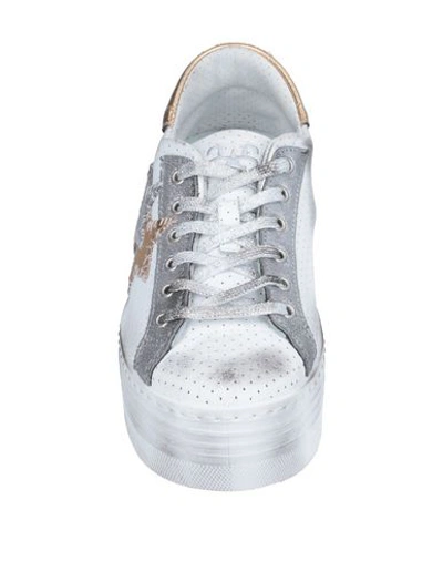 2star Sneakers In White