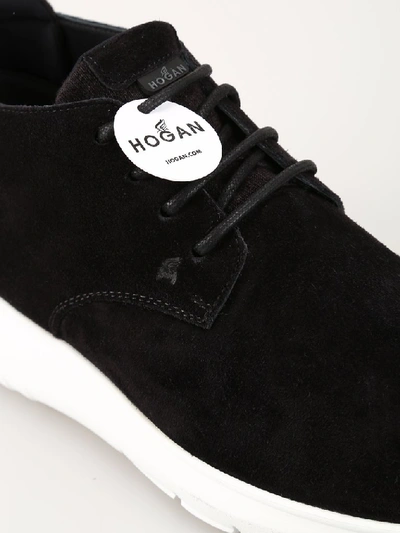 Shop Hogan Interactive³ Desert Boots In Black