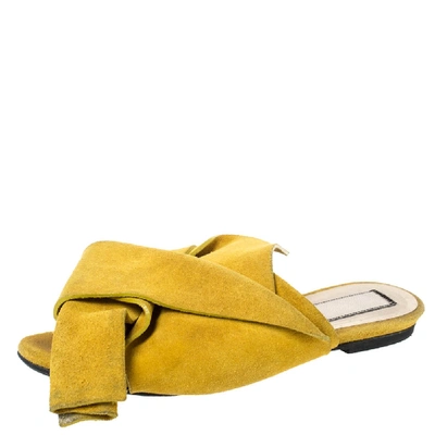 Pre-owned N°21 Mustard Yellow Suede Knot Flat Mules Size 36