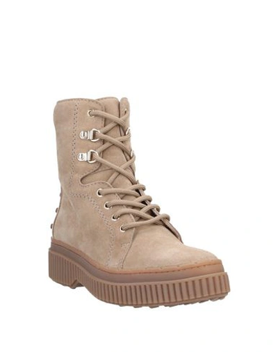 Tod's Ankle Boots In Beige