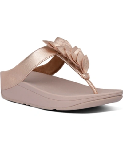 Shop Fitflop Women's Fino Leaf Metallic Leather Toe-thongs Sandal Women's Shoes In Rose Gold