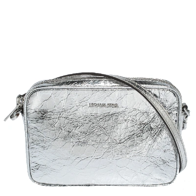 Pre-owned Michael Kors Silver Crinkled Patent Leather East West Crossbody Bag