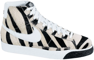 Pre-owned Nike  Sb Blazer Zebra (gs)