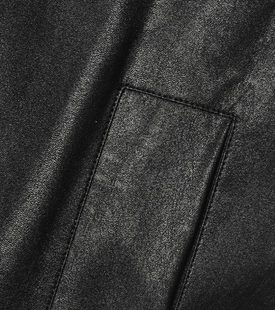 人造皮革配腰带夹克