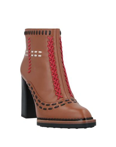 Tod's Ankle Boots In Brown