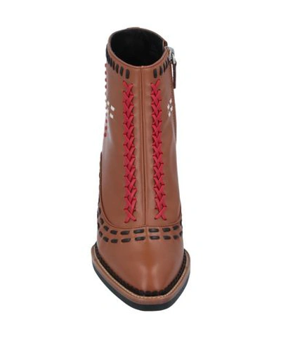 Tod's Ankle Boots In Brown