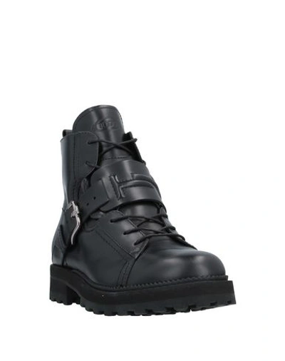 Tod's Ankle Boots In Black