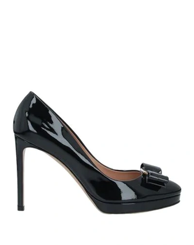 Ferragamo Pumps In Black
