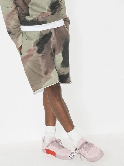 Shop Off-white 'vulcanized' Sneakers Aus Canvas In Pink