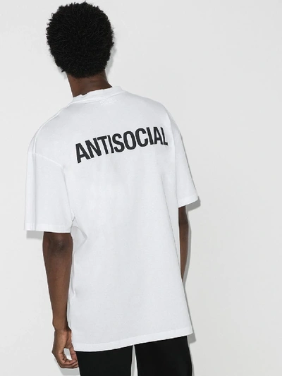 Shop Vetements T-shirt Mit "antisocial"-print In White