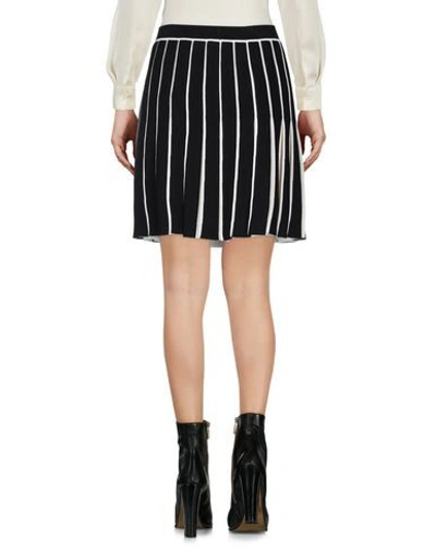 Off-white Contrasting Pleated Skirt In Black