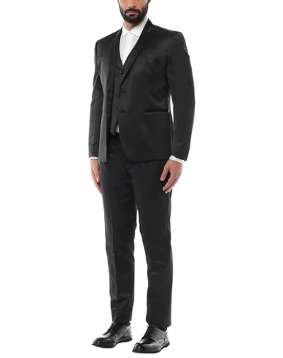 Brian Dales Suits In Black