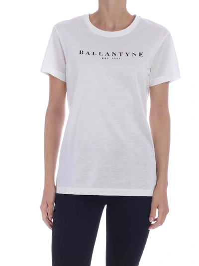 Shop Ballantyne Print T-shirt In Ivory Color In White